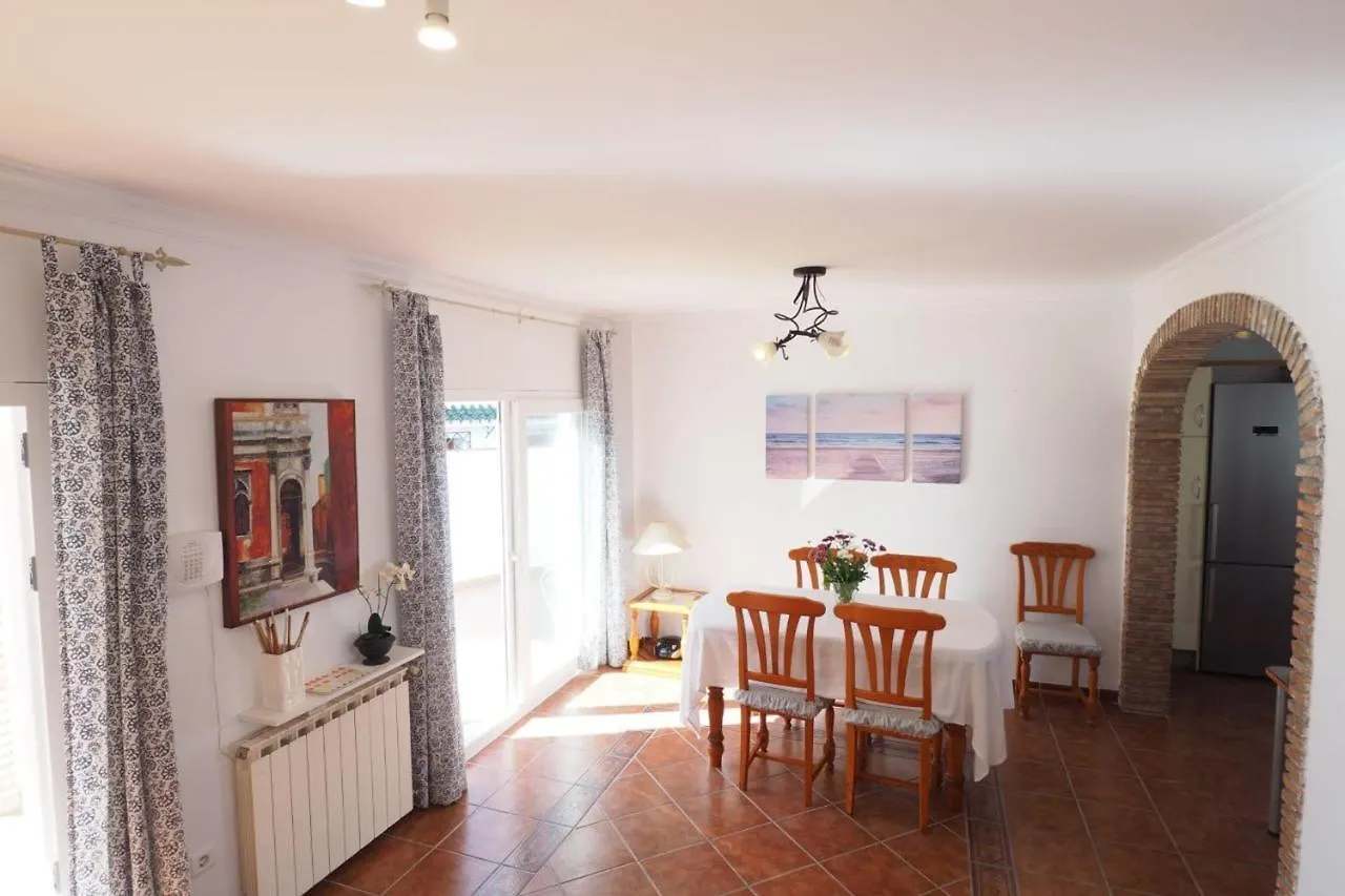 Nerja Paradise Rentals - Villa Buganvilla 0*,  إسبانيا