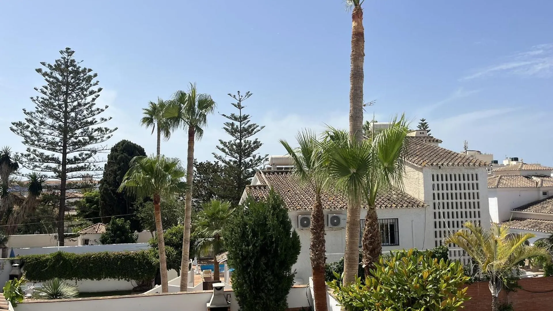 Nerja Paradise Rentals - Villa Buganvilla 0*,  إسبانيا